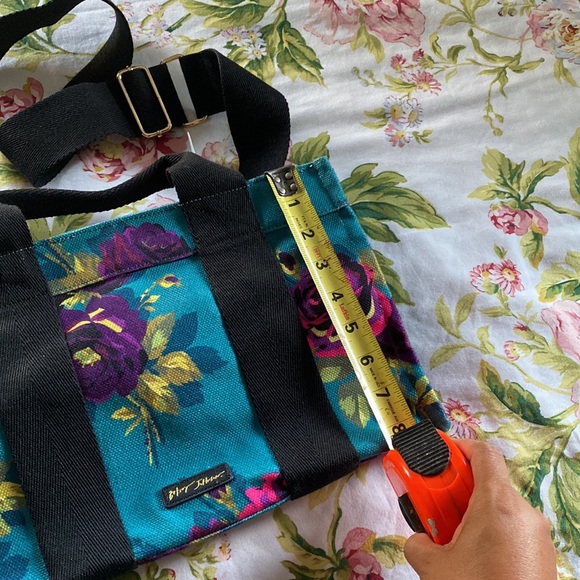 Betsey Johnson tote bag - Picture 6 of 7